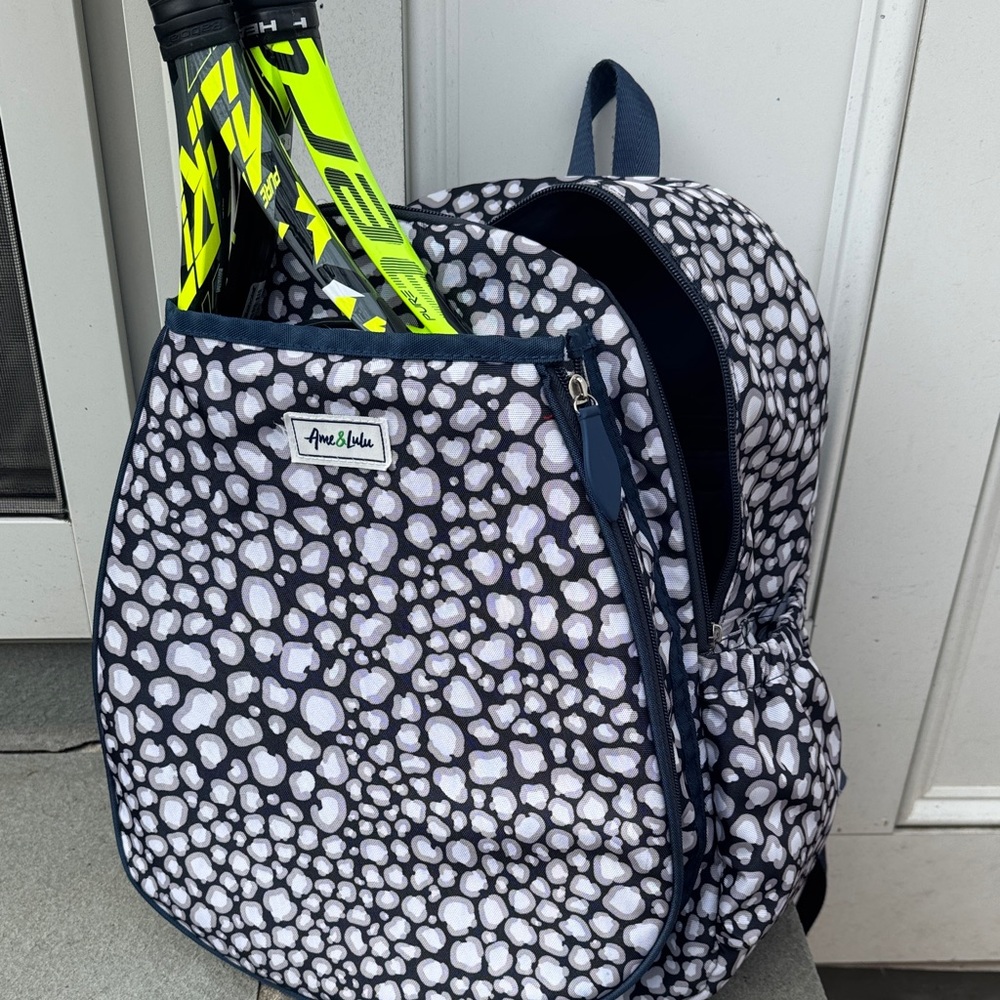 Ame & Lulu Women's Printed Tennis Backpack - Navy and White